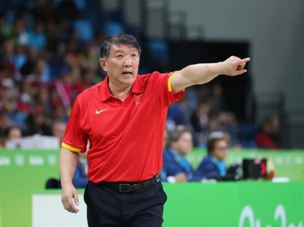 炒股配资安全 女篮集训长达五个月，首日仅一人到场训练，主帅宫鲁鸣再陷争议