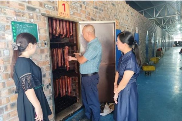 配资平台软件 “龙胜腊肉王子”伍庆泽的“土家味”情结